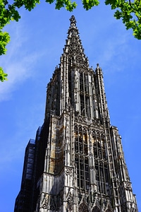 Building dom tower