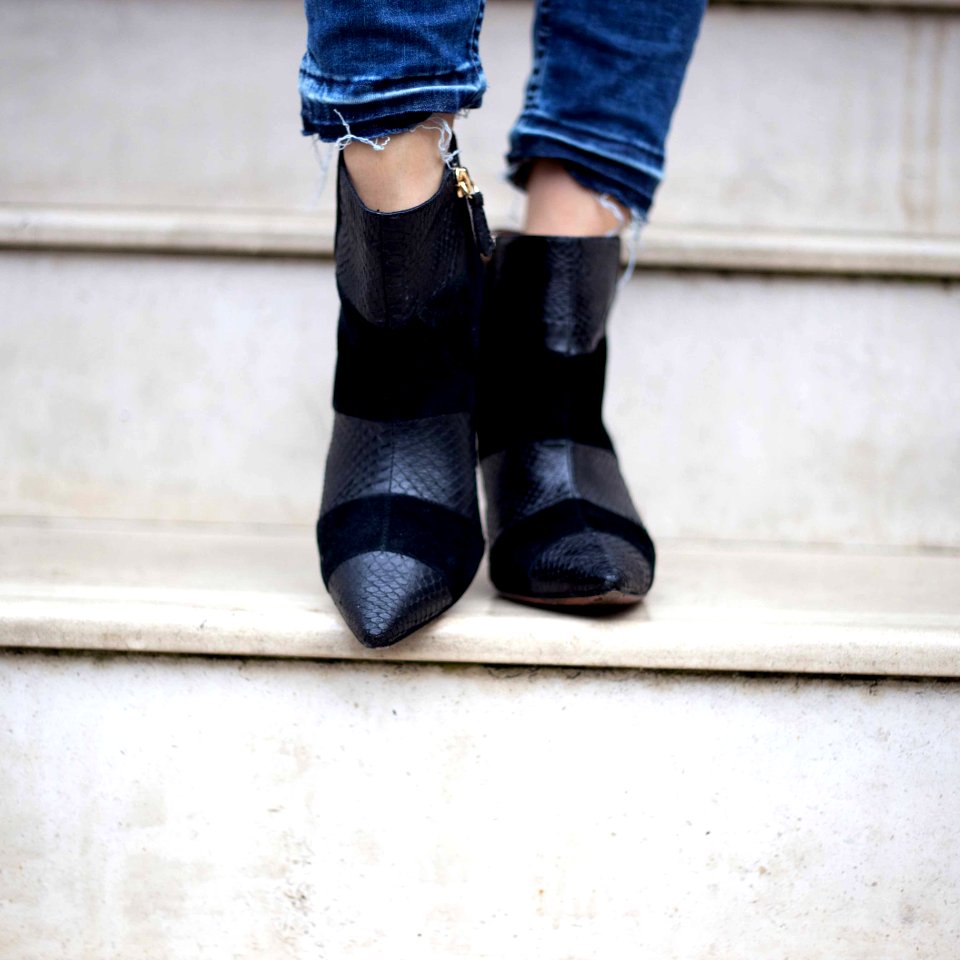 CHASE BLACK SUEDE £335