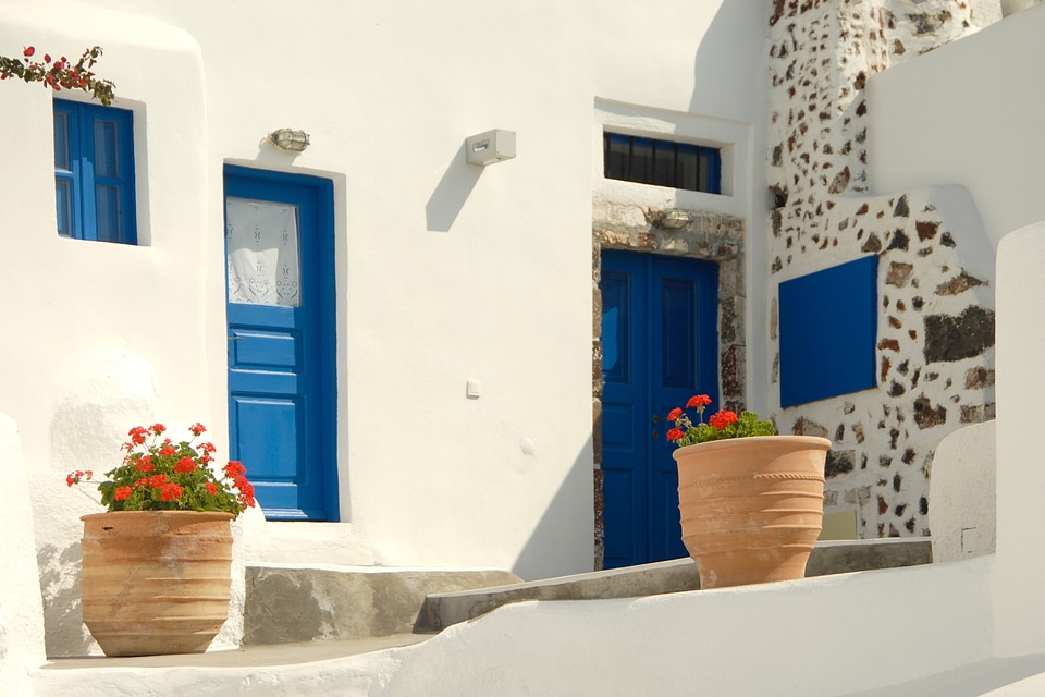 Blue vacations white