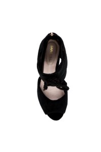 SURRENDER BLACK £215