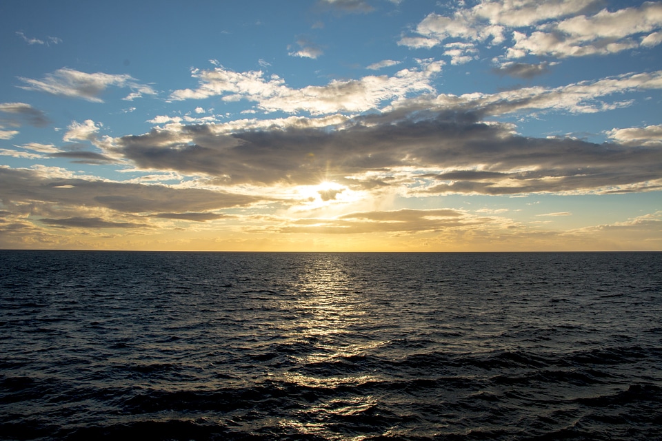 Sky water waves