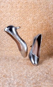 FLOW.SILVER NAPPA.RRP:£160€209.95/DKK1600/NOK2255/$229.95