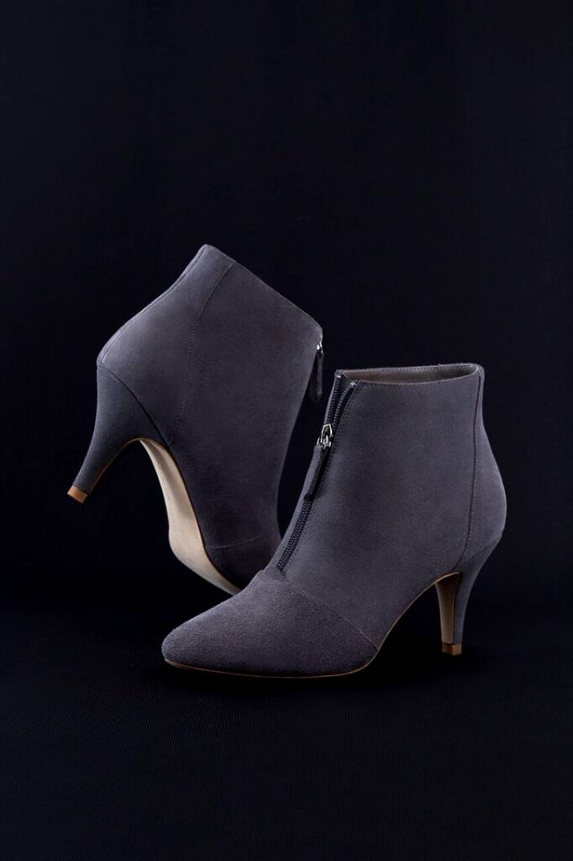 ZIPIT.GREY SUEDE.RRP:£245/€320/DKK2400/NOK3450/$349.95
