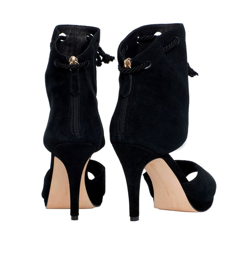 SURRENDER BLACK £215
