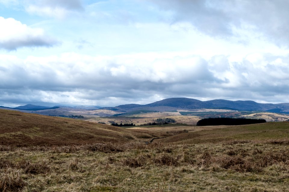 North towards the arches at Barlaes