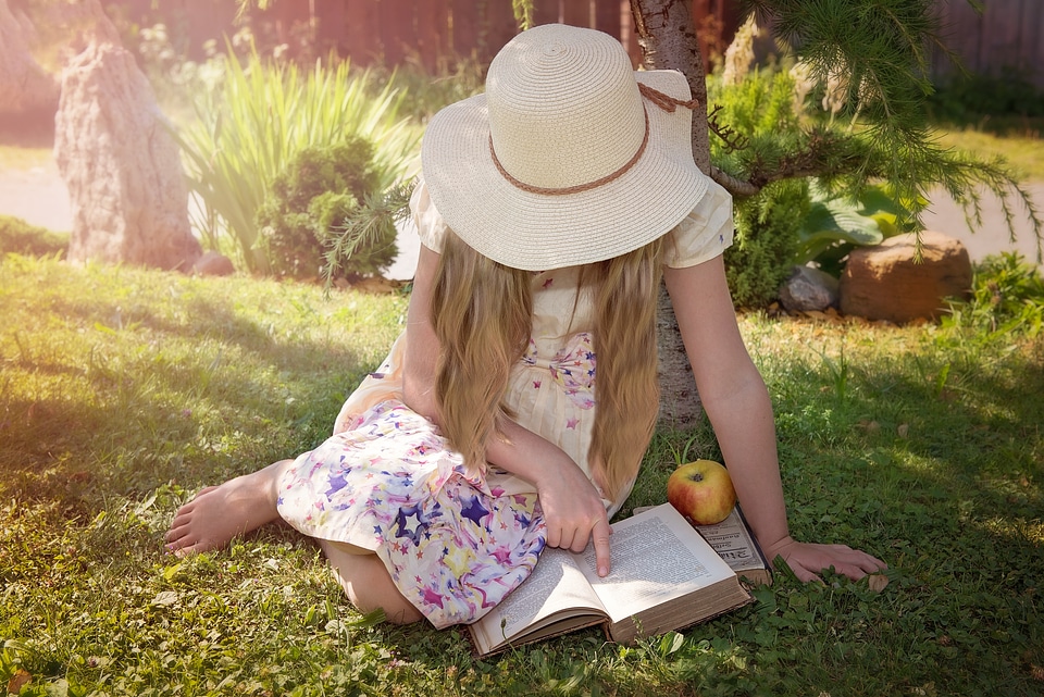 Girl hat long hair