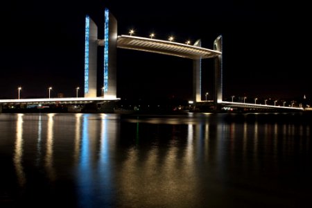pont bordeaux