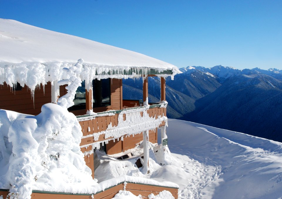 Hurricane Ridge Snow Building winter  12-30-12 NPS JB (34)