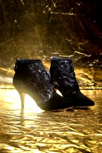 TANGLE.BLACK SUEDE. RRP :£235/€309.95/DKK2300/NOK3310/$335