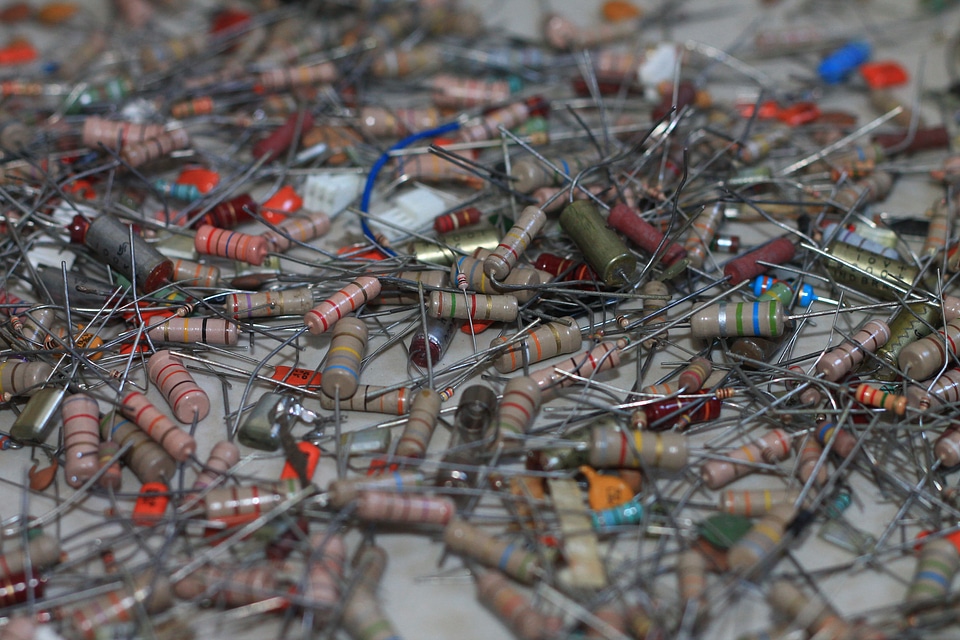 Resistors capacitors technology