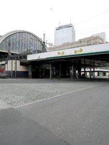 Der Bahnhof. / 27.12.2020