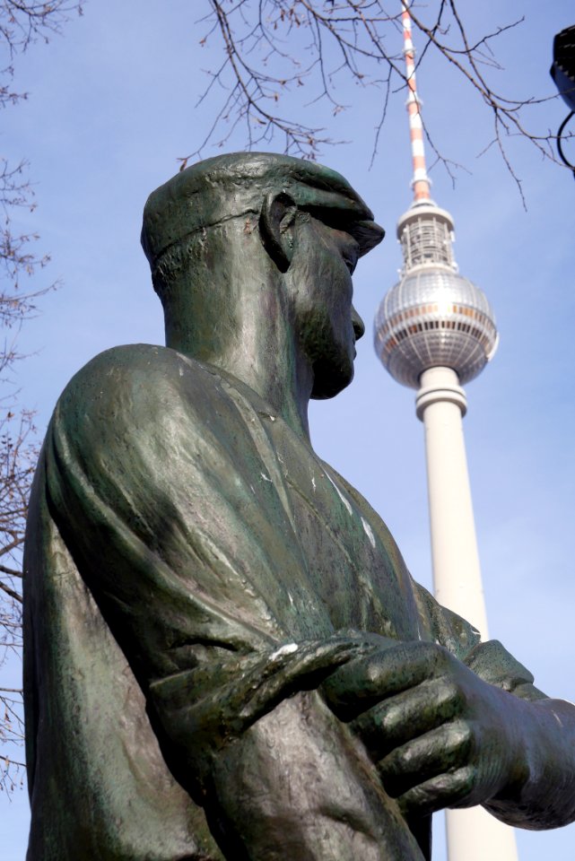 Der Aufbauhelfer. / 17.12.2020