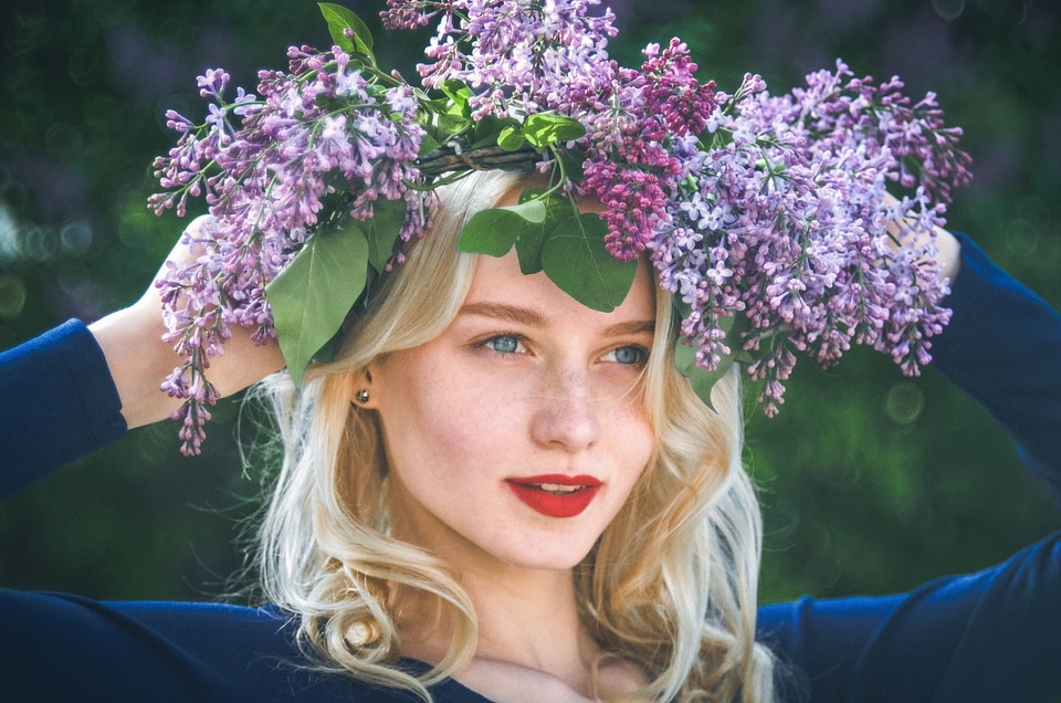 Flowers portrait wreath