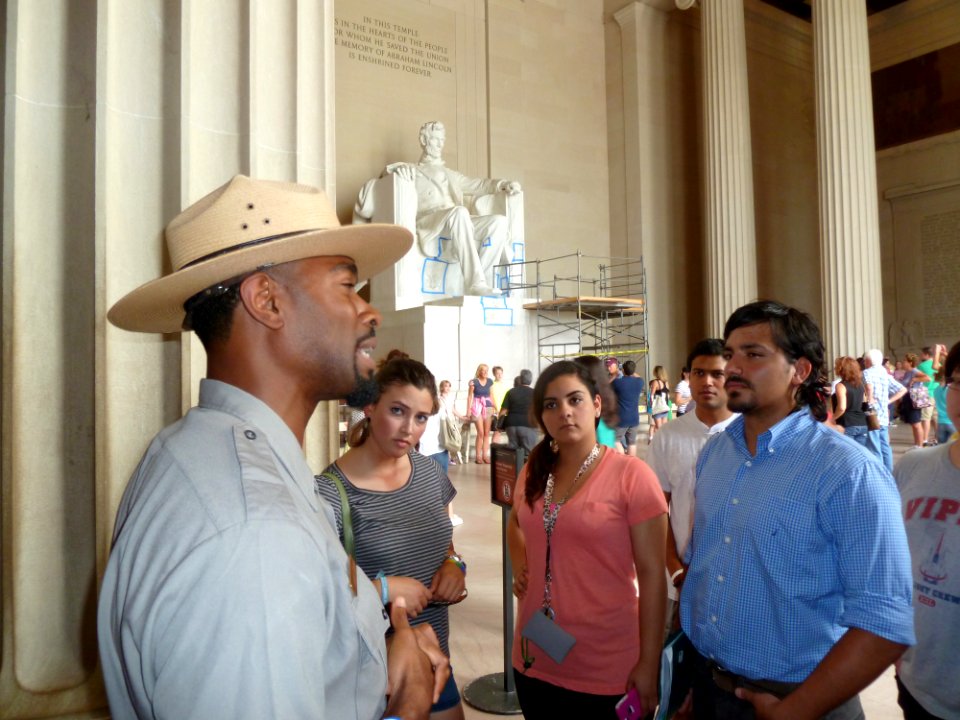 2013 MIS workshop monument tour