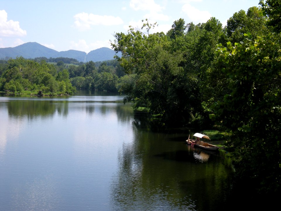 Replica Batteau The Slate River in the James River Blue Ridge Parkway Milepost 63