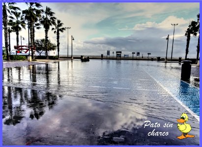 Acceso navegable a la Playa del Cabañal