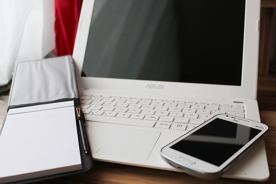 Smartphone home office work