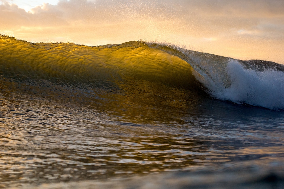 Powerful splash splashing