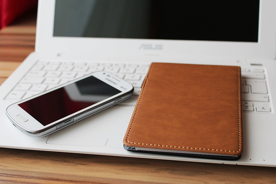 Smartphone home office work