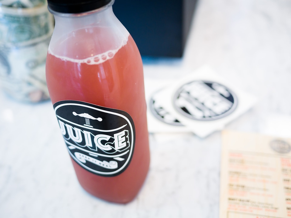 Red juice shallow dof
