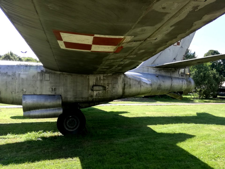 Muzeum Uzbrojenia w Poznaniu Il-28 02