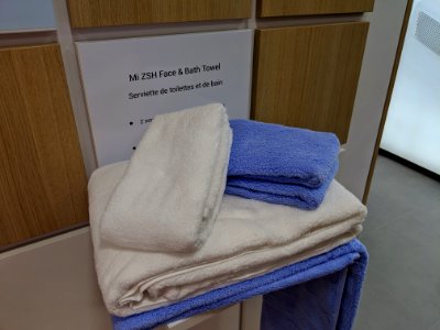 Et des serviettes de bain Mi... oui, oui des serviettes.
