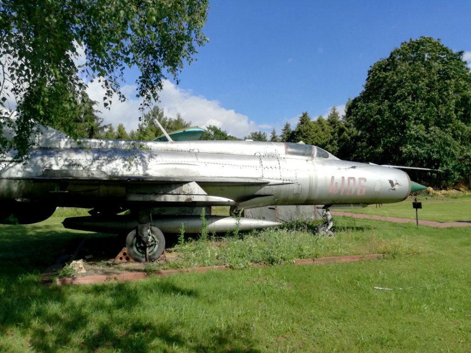 Muzeum Uzbrojenia w Poznaniu MiG-21 08