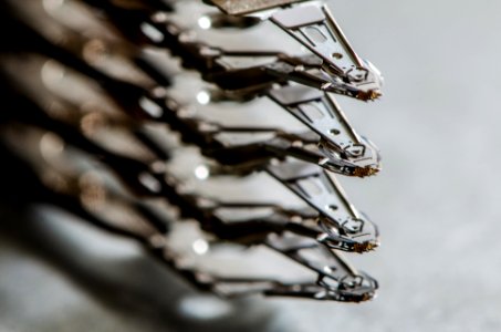 Hard drive read/write heads