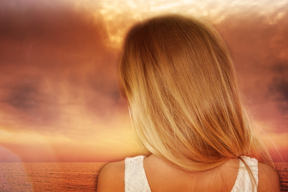 Long hair outlook sea