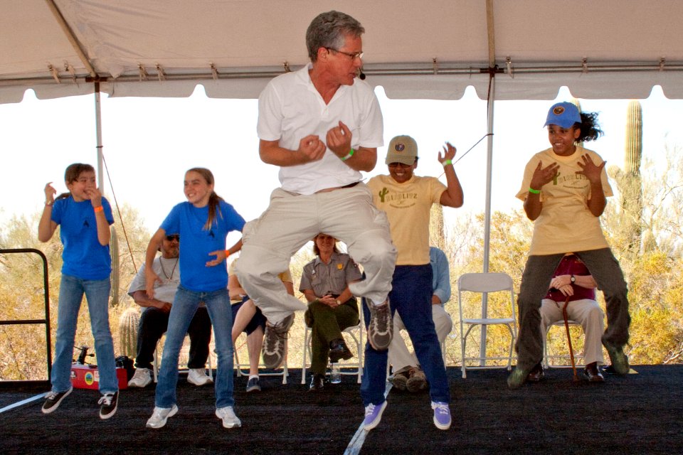 Billy B performing with students. Photo by NPS/Todd M. Edgar.