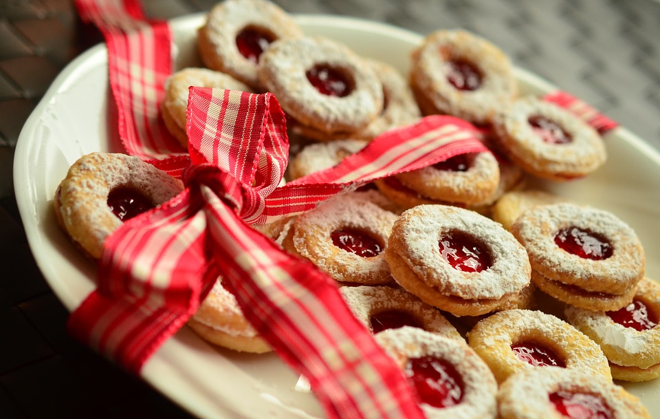 Christmas small cakes bake