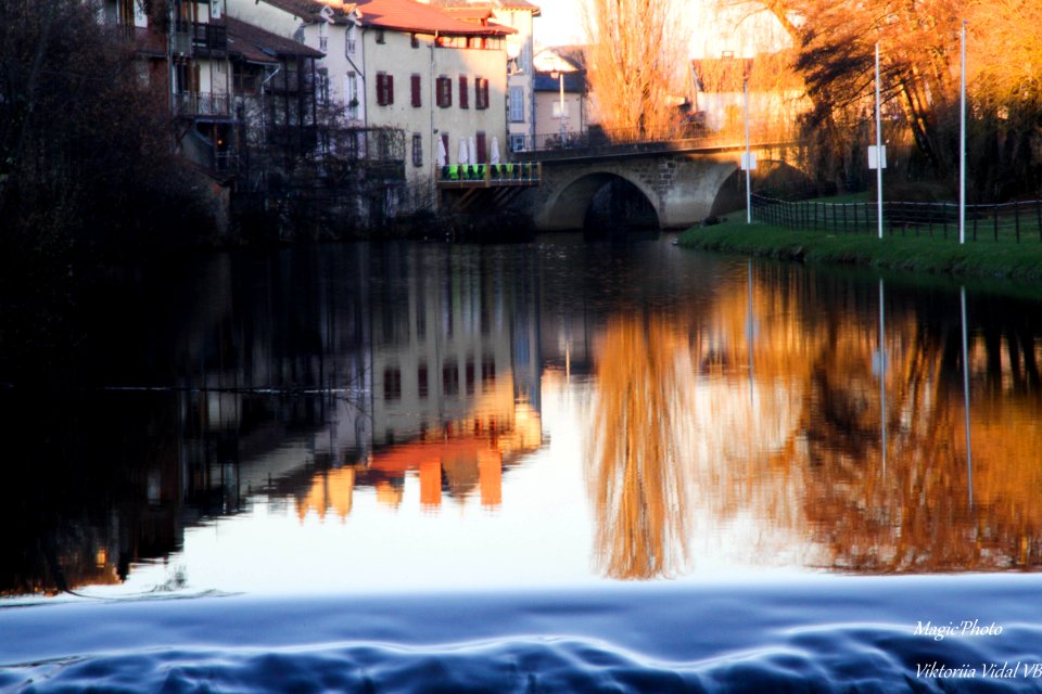 lumiere dans le Cantale