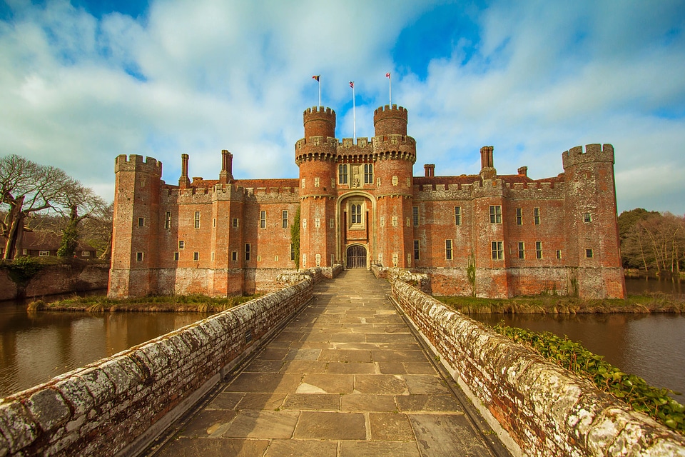 Herstmonceux castle east sussex monument