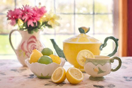 Lemonade still-life tea pot photo
