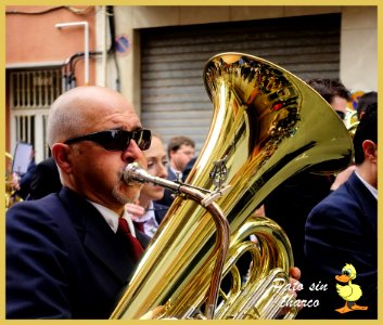 Autorretrato sobre trombon