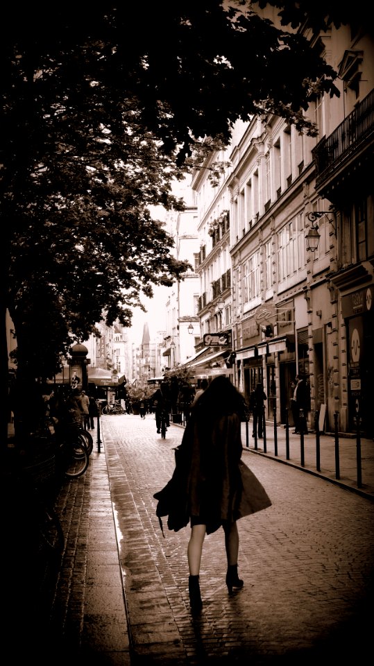 Walking in Paris
