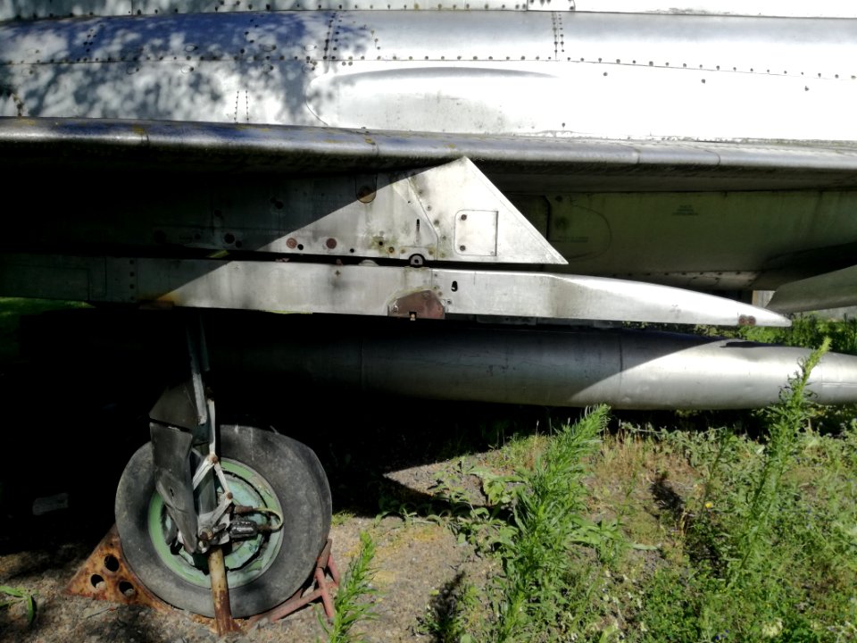 Muzeum Uzbrojenia w Poznaniu MiG-21 09