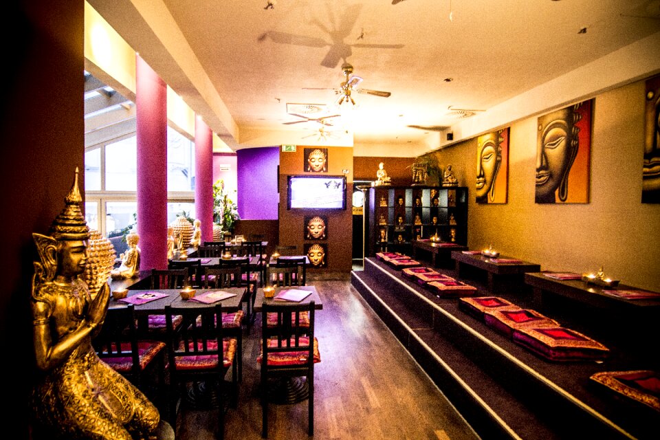 Restaurant seating furniture modern