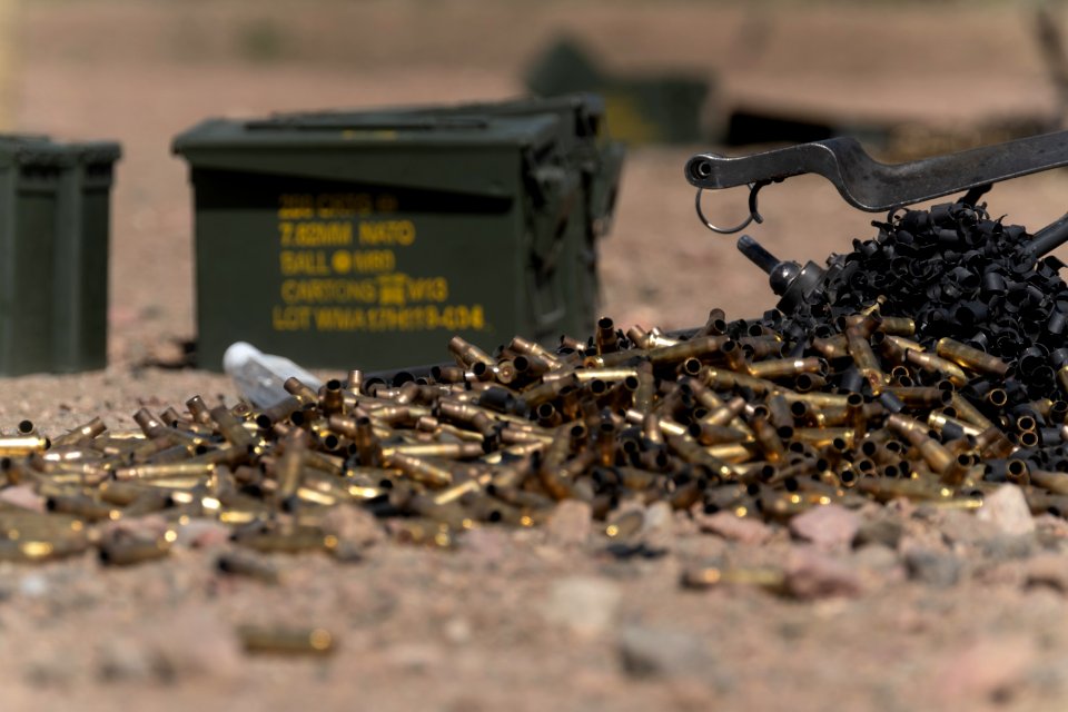 2-12 FA Soldiers execute machine gun range