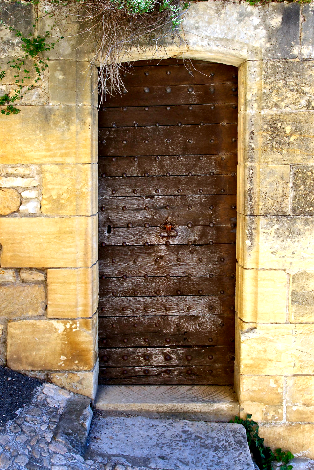 wooden door photo