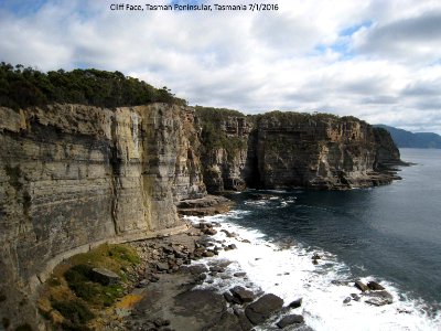 20160107-01z Cliff face, Tasman Peninsular