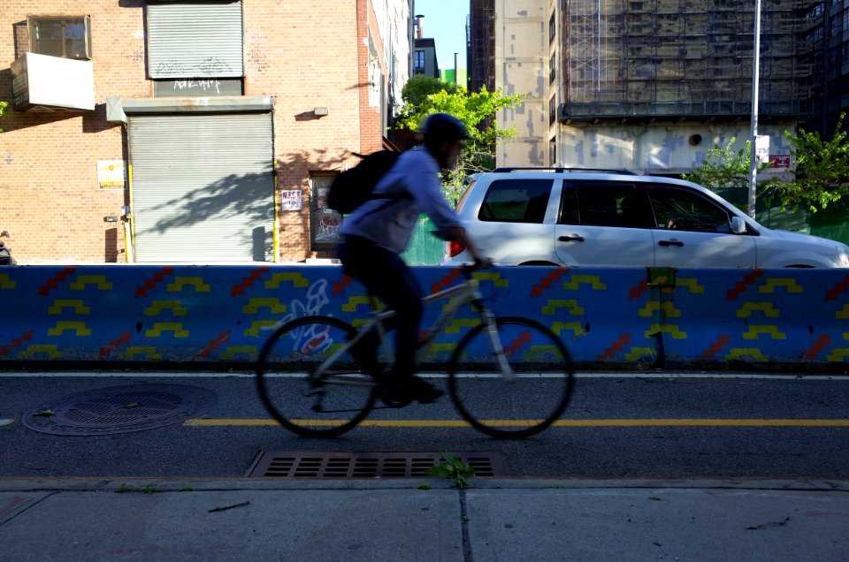 biker on flushing