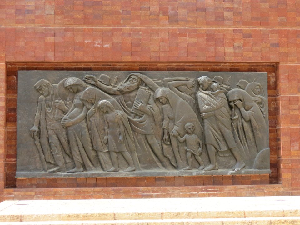 1600 Yad Vashem (9)
