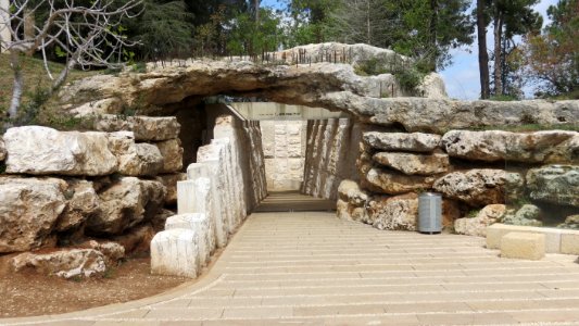 1665 Yad Vashem (20)
