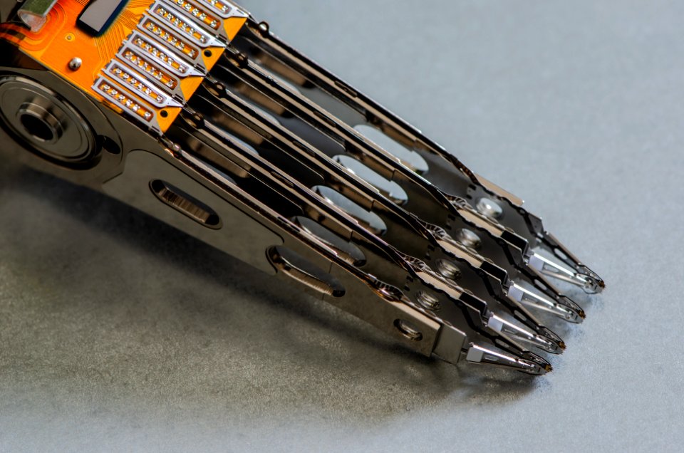 Hard drive read/write heads