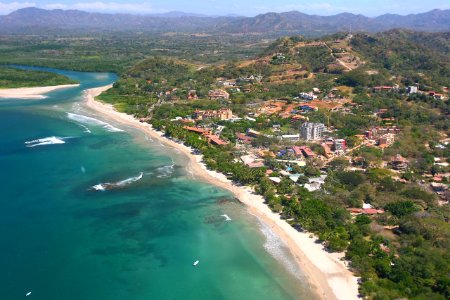 1280px-Costa Rica Playa Tamarindo and Rivermouth 2007 Aerial Photograph Tamarindowiki 01