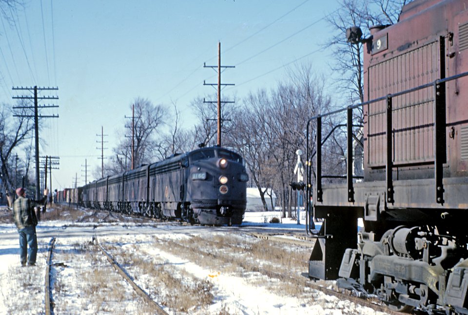 Roger Puta's Chase of a CGW Way Freight -- 7 Photos
