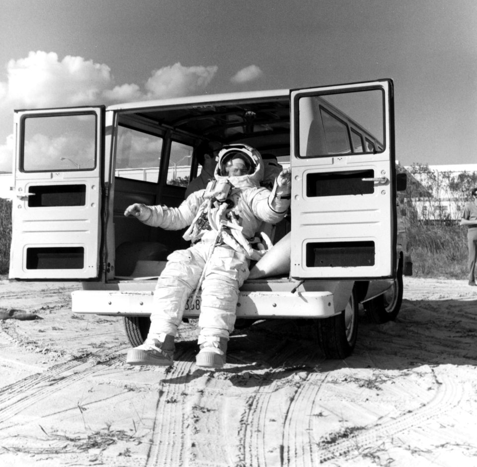 NASA 108-KSC-70PC-689 - Al Shepard, Apollo 14 CDR, rides in van during Apollo 14 EVA training