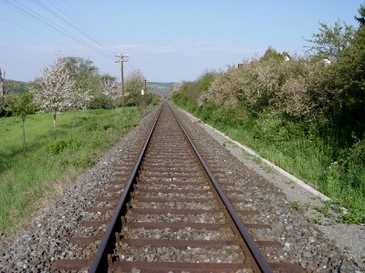 2015-05-02 Bahnstrecke zur Diebacher Haltestelle