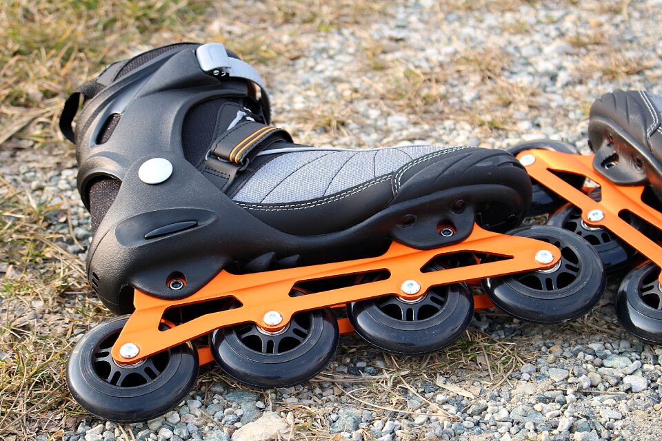 Inline skates recreational sports roller skates